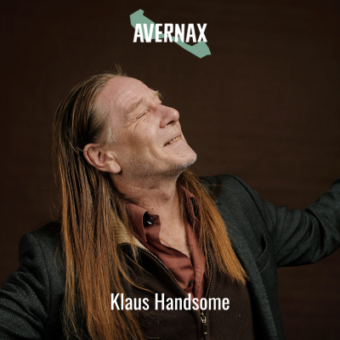 Klaus Handsome spiller på Avernax 2023